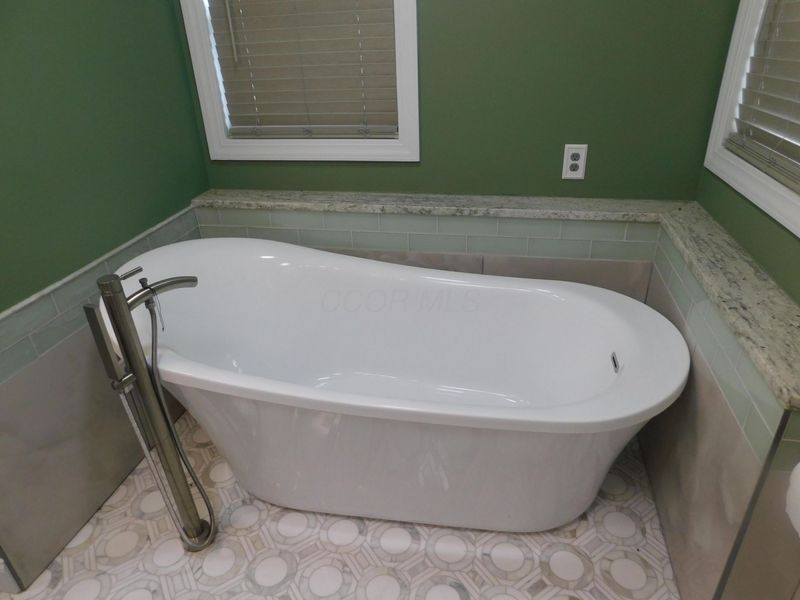531 N Main Street, Sugar Grove, OH 43155 Photo 35