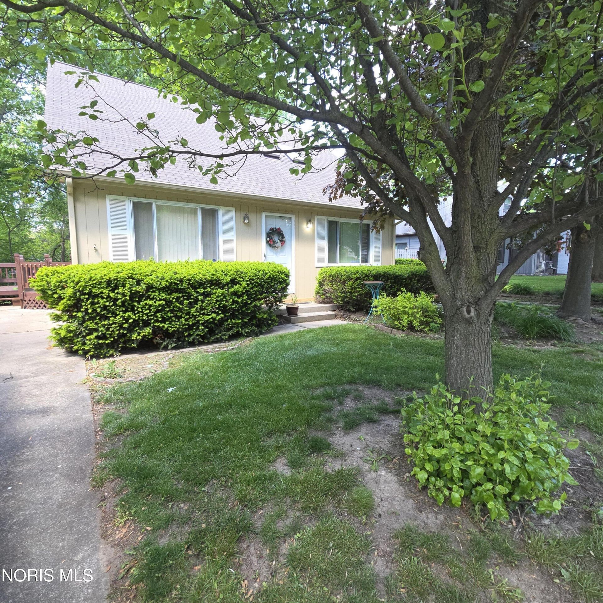 1120 Clark Street, Holland, OH 43528 Main Photo