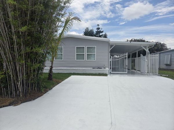 6950 SE Congress Street, Hobe Sound, FL 33455