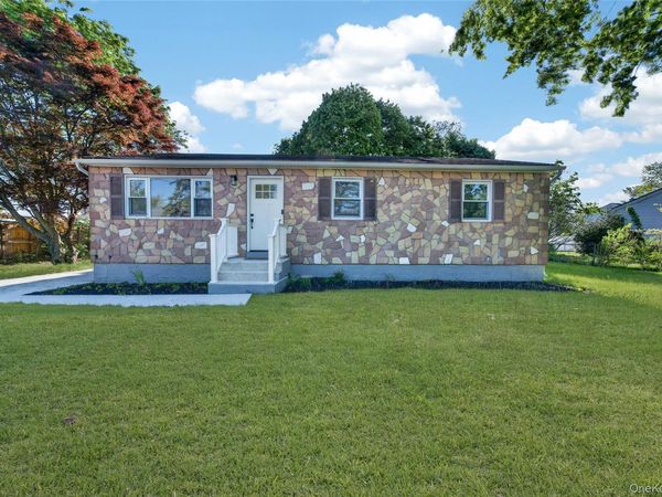 118 S 31st Street , Wyandanch, NY 11798
