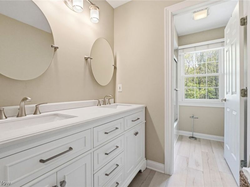18130 Greatwood Lane, Chagrin Falls, OH 44023 Photo 23