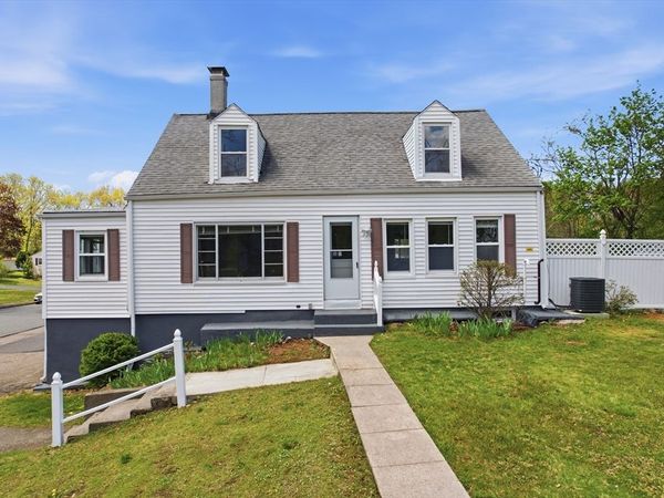 304 High St, Randolph, MA 02368