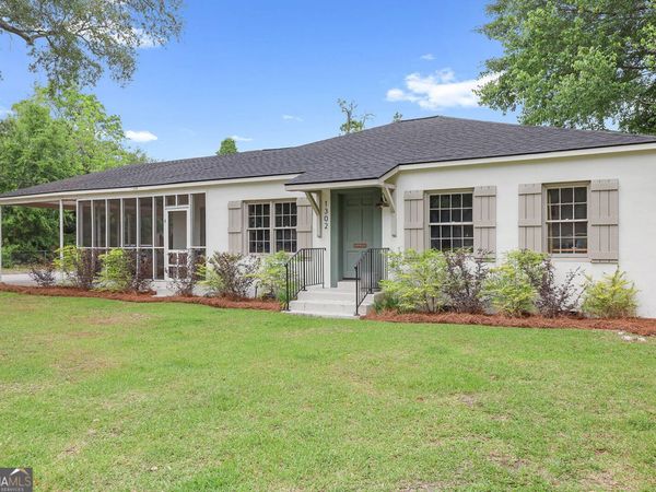 1302 E 53rd Street, Savannah, GA 31404