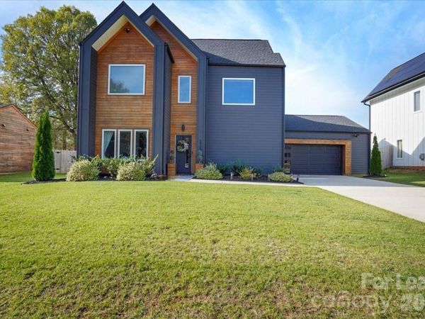 5908 Pepper Bush Lane , Charlotte, NC 28212