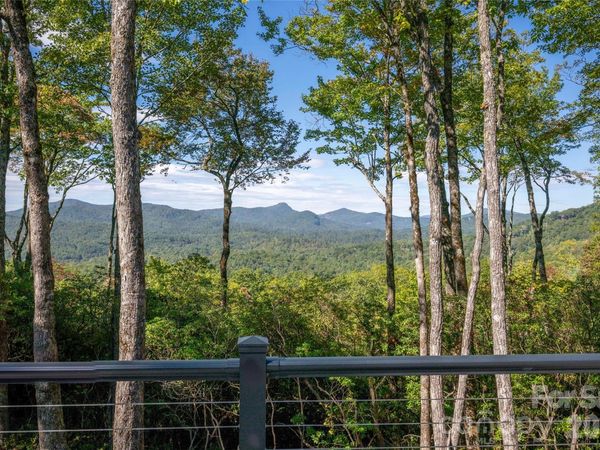 519 Eagle Drive , Sapphire, NC 28774