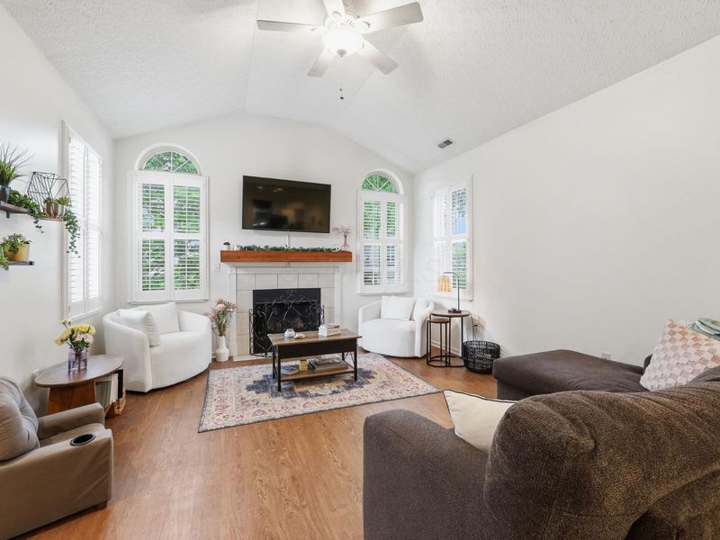 4361 Bridgeside Place, Unit 20, New Albany, OH 43054 Photo 7