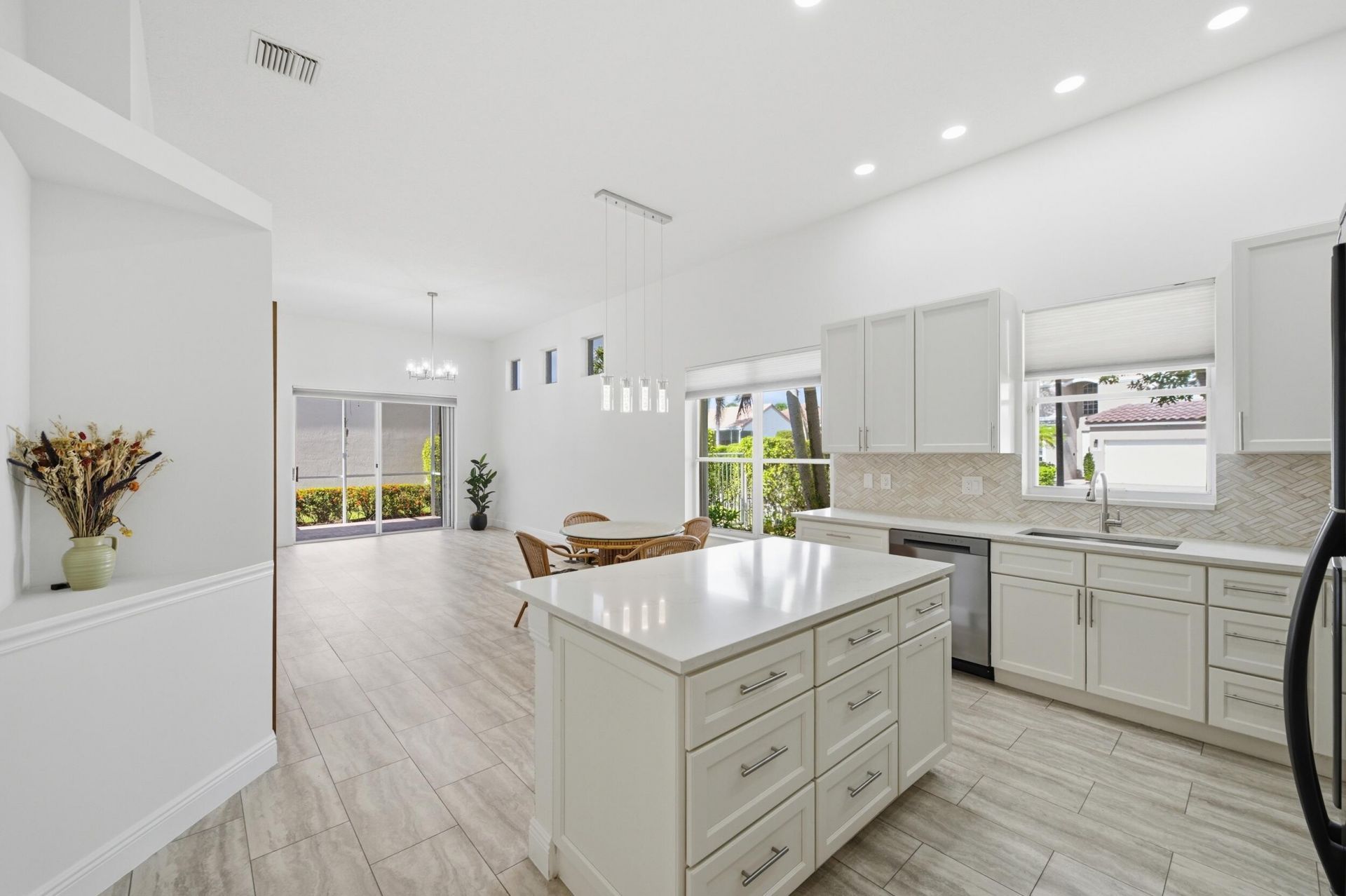 8534 Vía D Oro, Boca Raton, FL 33433 Photo