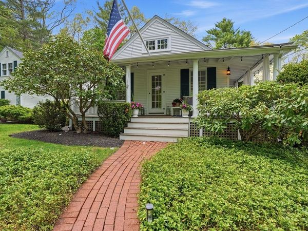 227-R Main St, Hingham, MA 02043