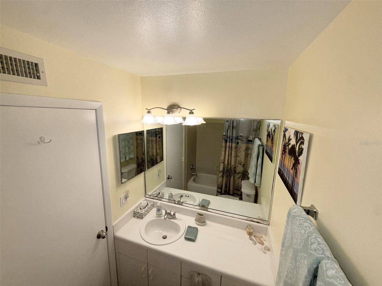 3001 58th Ave S Avenue S, Unit 805, Saint Petersburg, FL 33712 Photo