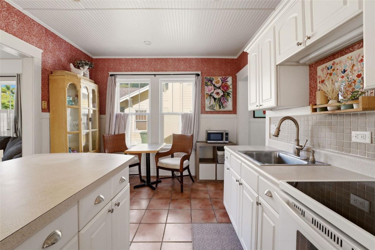 2330 7th Avenue W, Bradenton, FL 34205 Photo