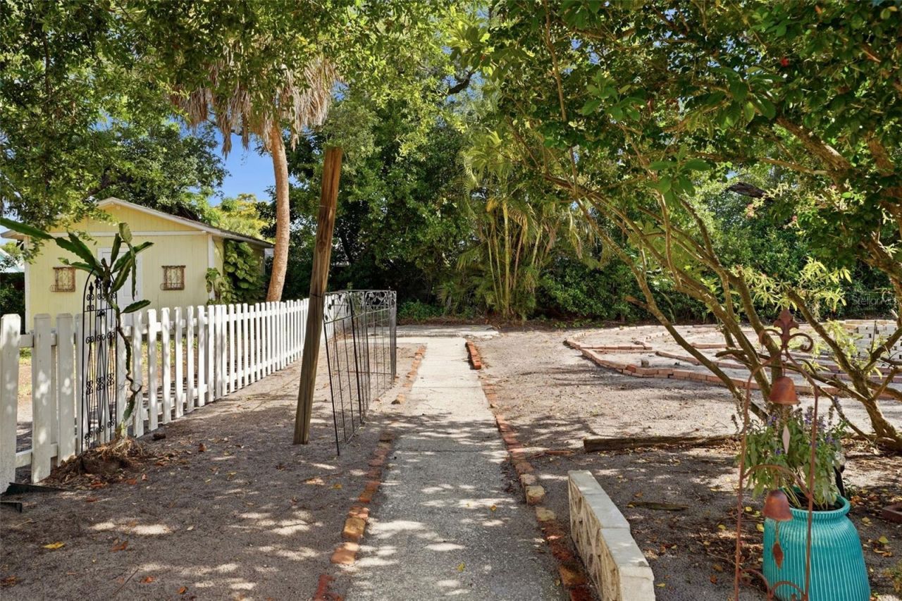 2330 7th Avenue W, Bradenton, FL 34205 Photo