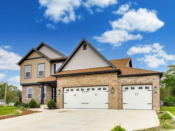 8201 Marshall Street , Merrillville, IN 46410