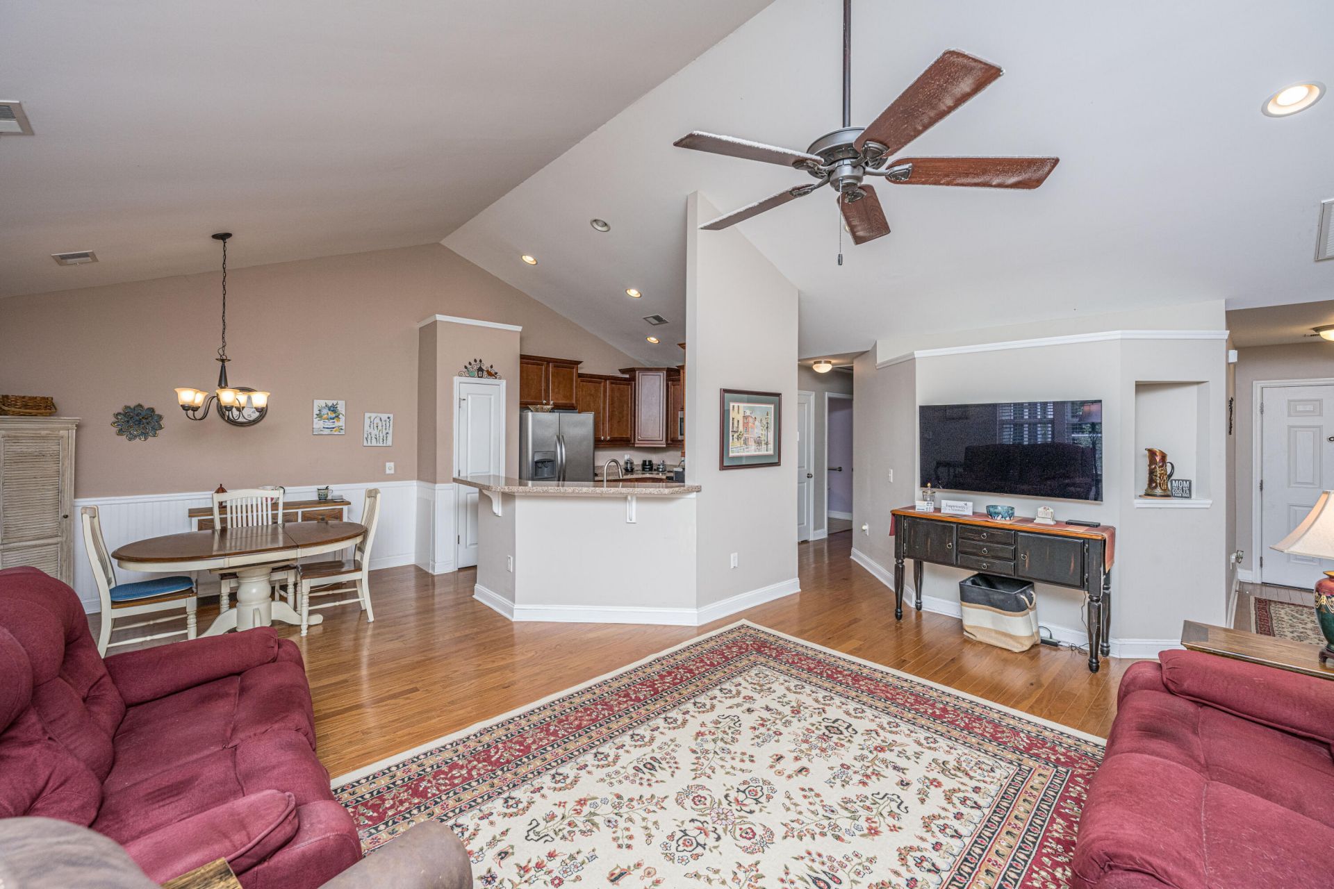 403 Wynfield Forest Drive Photo 9