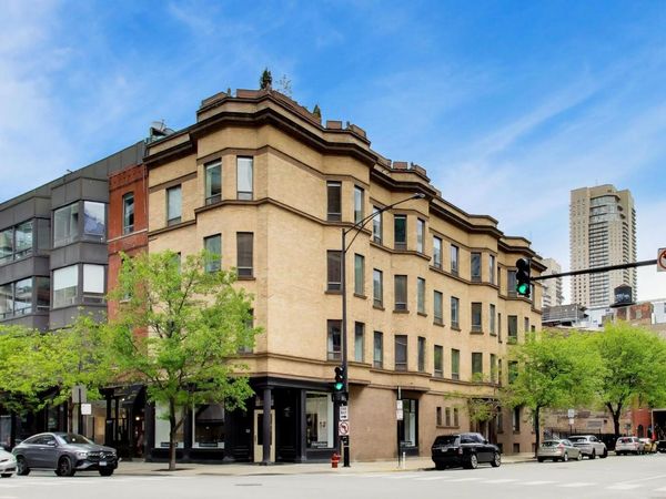 501 N Wells Street, Unit 3W, Chicago, IL 60654