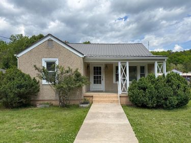 381 E 29TH ST, BUENA VISTA, VA 24416