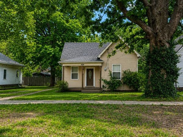 1210 N Prospect Avenue , Springfield, MO 65802