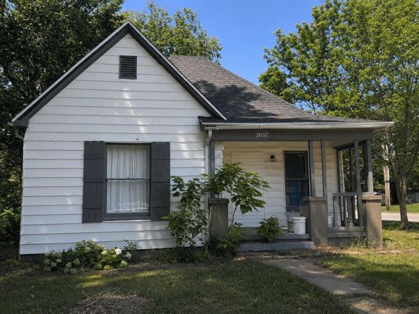 2057 N Pickwick Avenue , Springfield, MO 65803