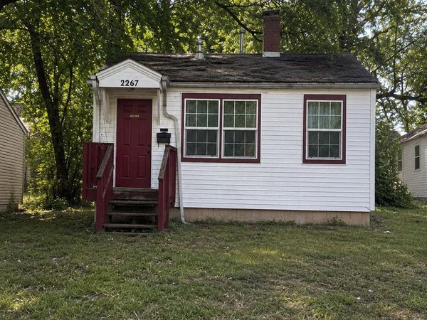 2267 N Lyon Avenue , Springfield, MO 65803