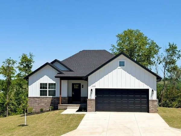 1209 W Pebblebrooke Drive, Ozark, MO 65721