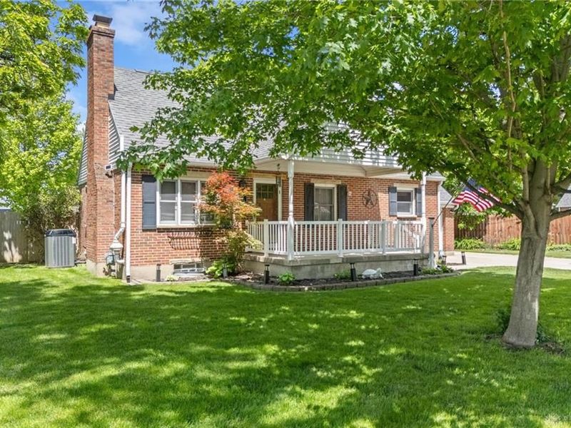 717 Talbott Drive, Dayton, OH 45429 Photo 2
