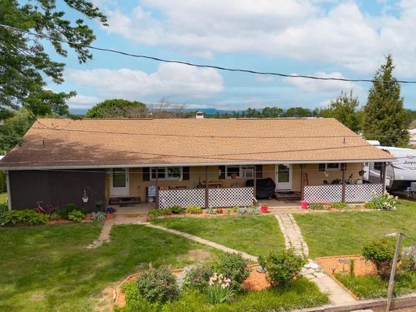 15699 S YOUNG ROAD, GREENCASTLE, PA 17225