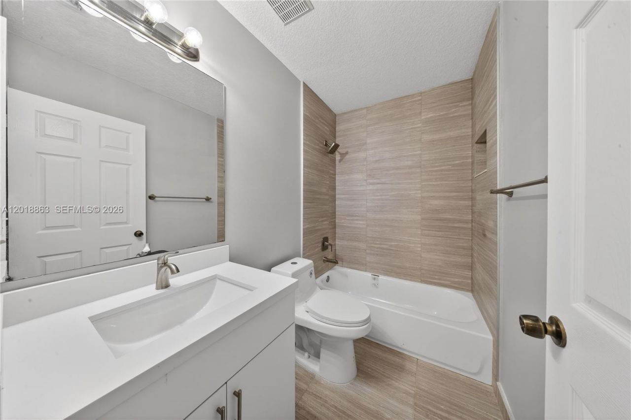 12010 SW 268th St, Unit 37, Homestead, FL 33032 Photo