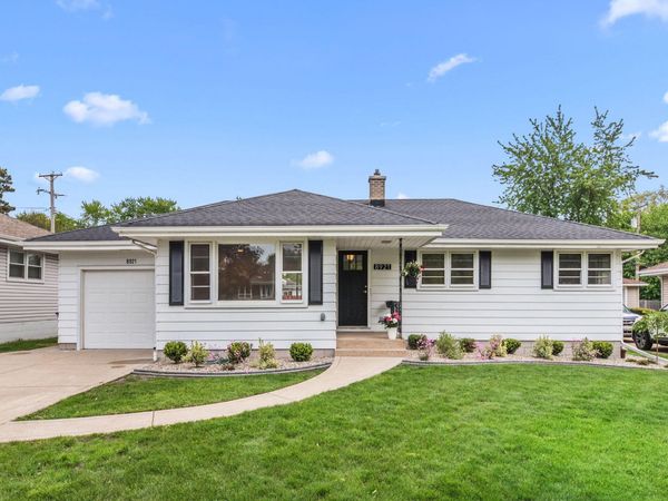 8921 Parrish Avenue , Highland, IN 46322
