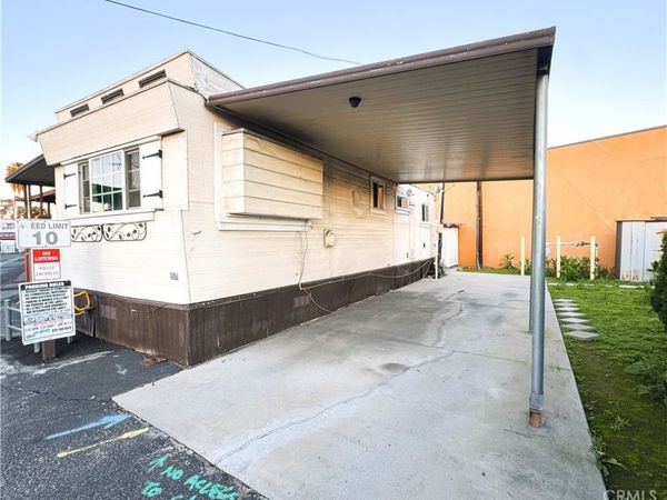 11825 Washington Boulevard, Whittier, CA 90606