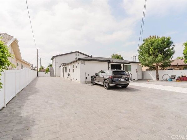 1/2 Olinda Street, Sun Valley, CA 91352