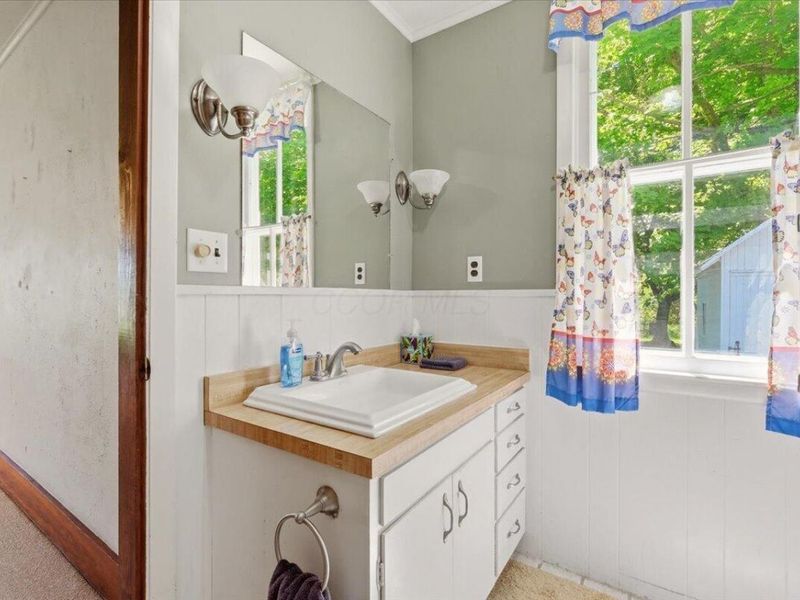 8040 Thayer Road, Mount Vernon, OH 43050 Photo 19