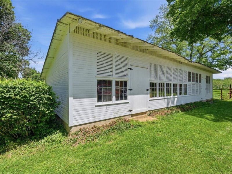 8040 Thayer Road, Mount Vernon, OH 43050 Photo 38