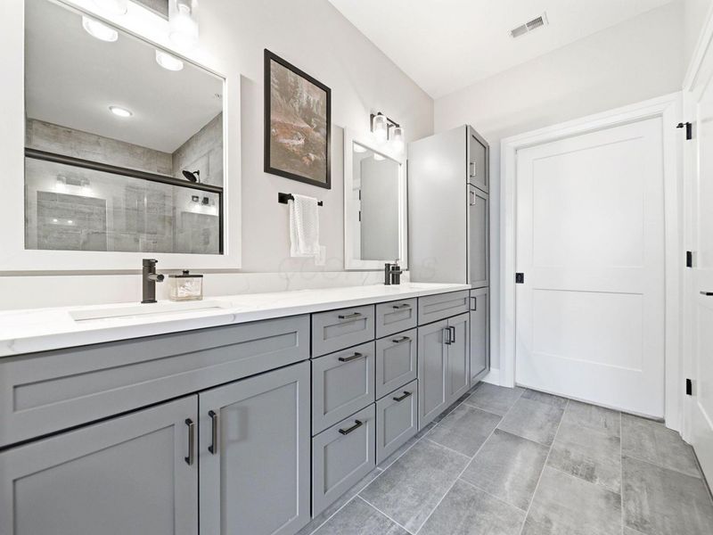 751 N 6th Street, Unit 205, Columbus, OH 43215 Photo 19