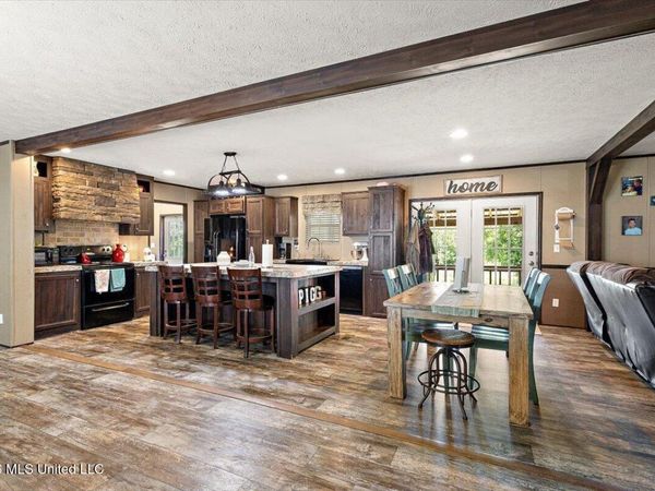 325 Crowder Creek Road, Carthage, MS 39051