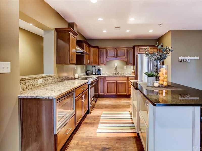 2 N Market Street, Troy, OH 45373 Photo 8