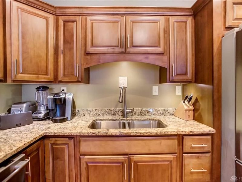 2 N Market Street, Troy, OH 45373 Photo 9