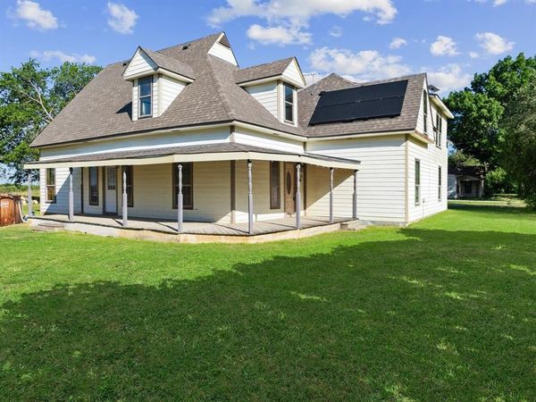 700 Harrel Avenue , Bynum, TX 76631