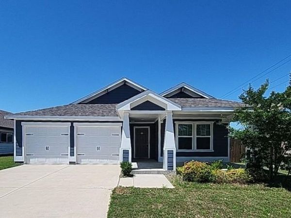 633 Quail Meadows Drive , Cleburne, TX 76031