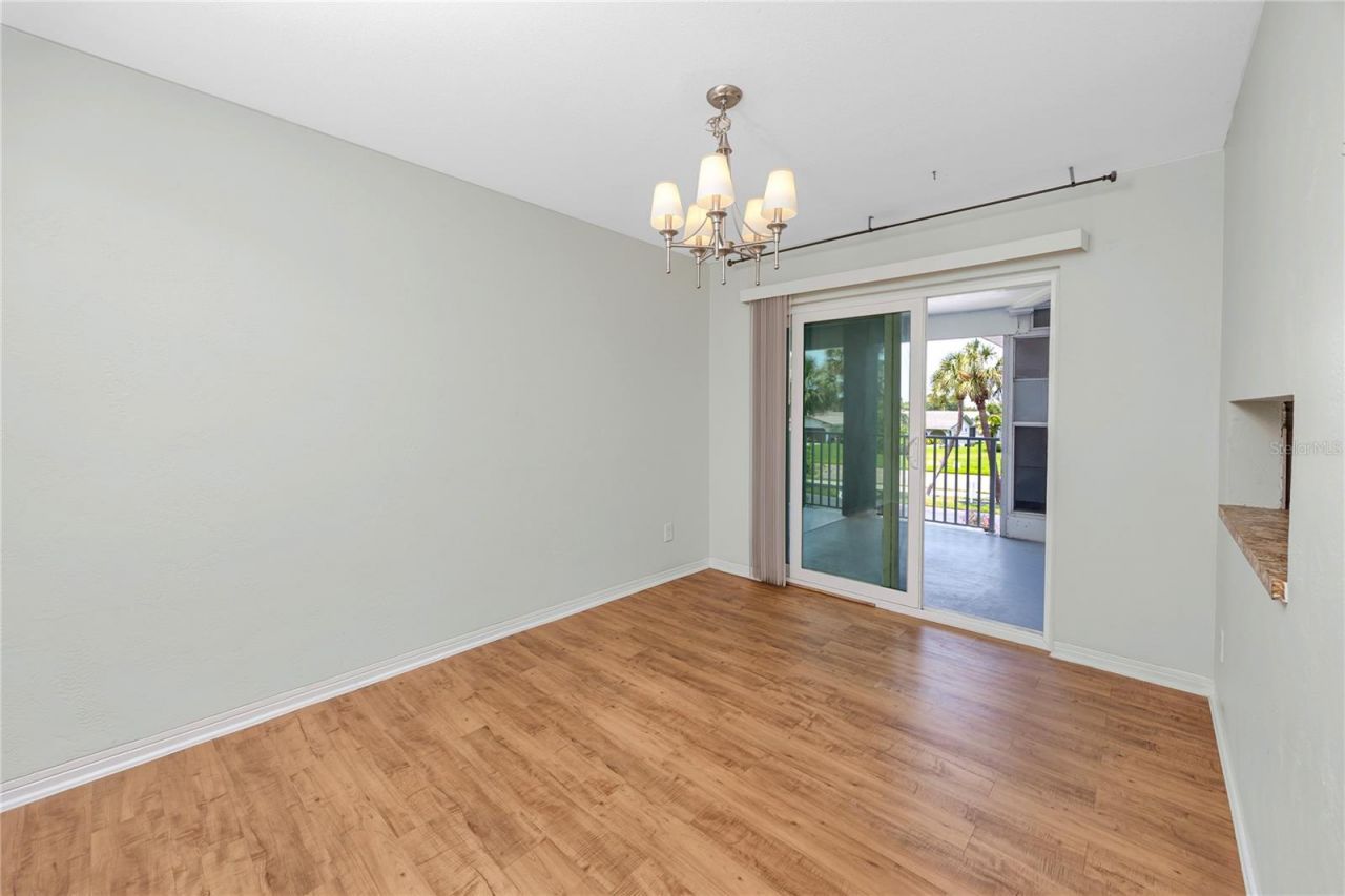 4340 37th Street S, Unit 6, Saint Petersburg, FL 33711 Photo