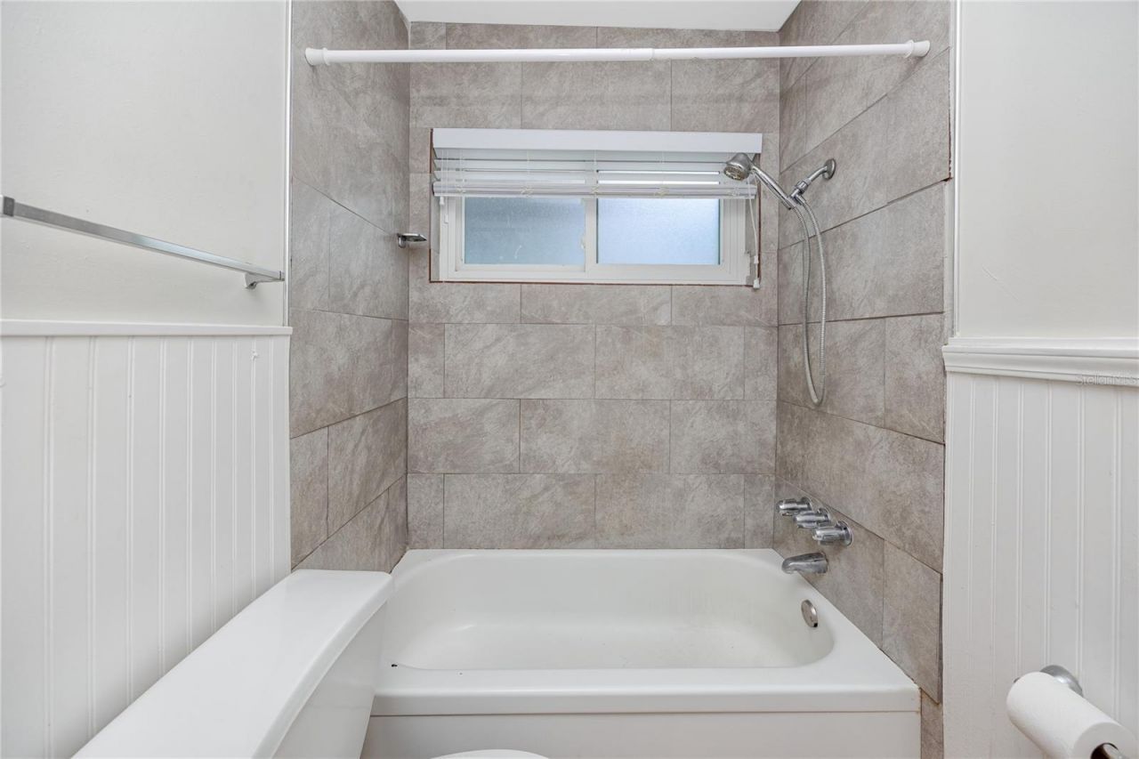 4340 37th Street S, Unit 6, Saint Petersburg, FL 33711 Photo