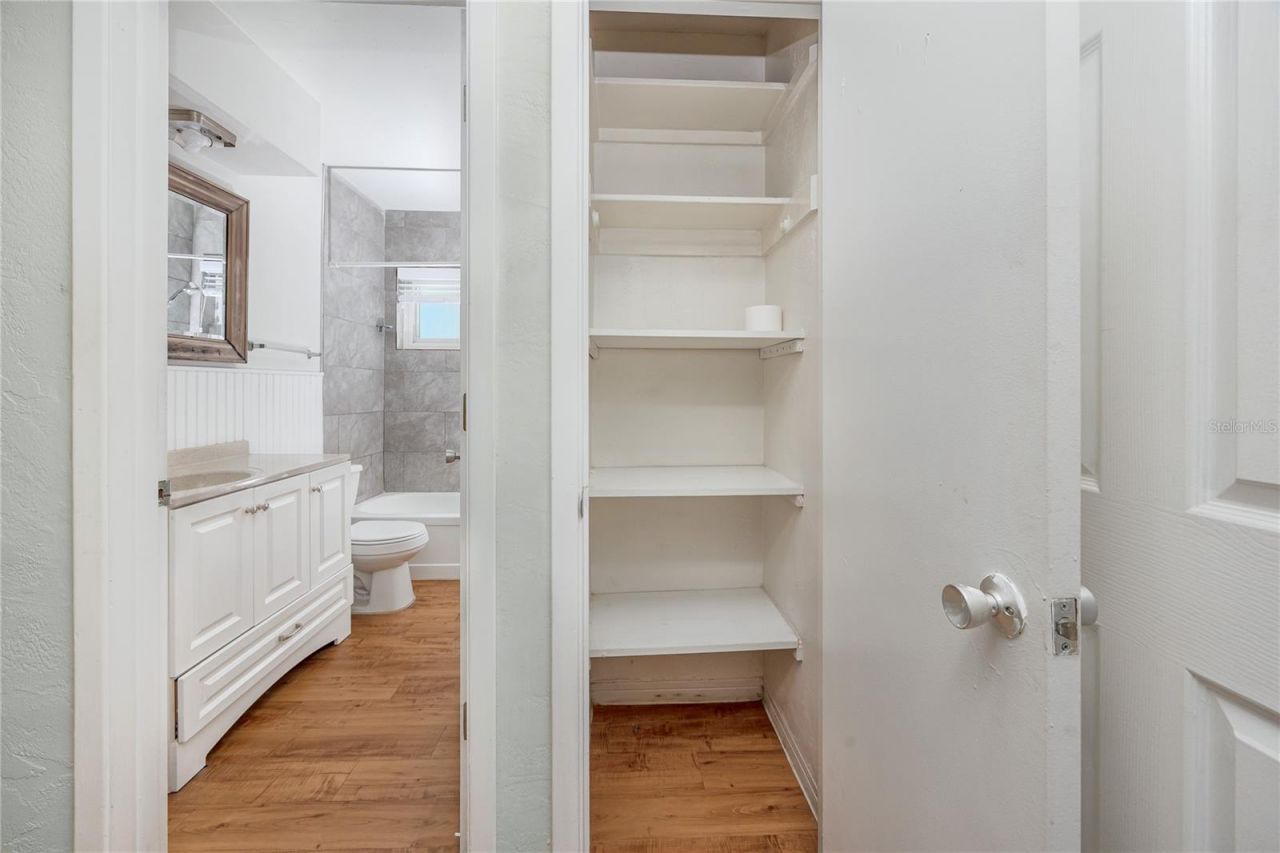 4340 37th Street S, Unit 6, Saint Petersburg, FL 33711 Photo
