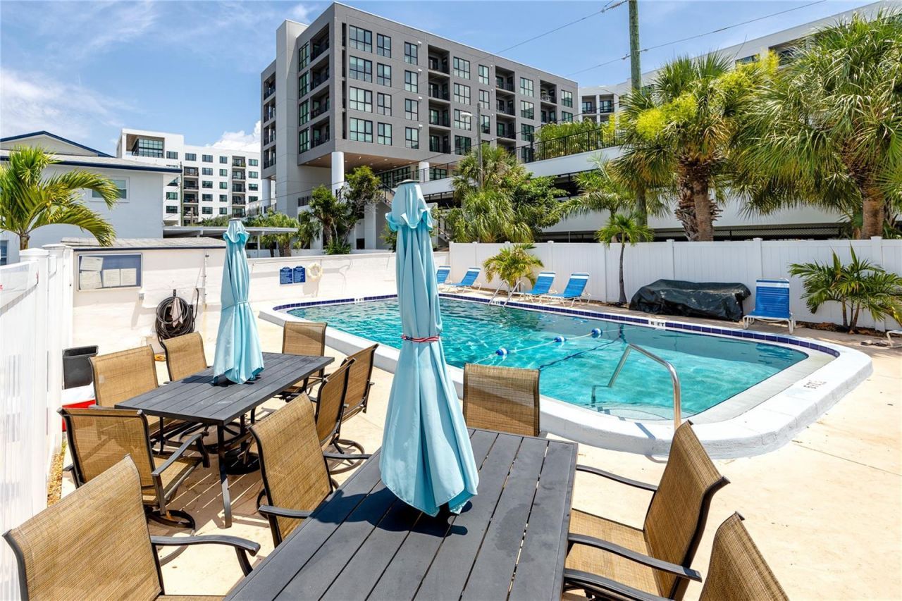 4340 37th Street S, Unit 6, Saint Petersburg, FL 33711 Photo