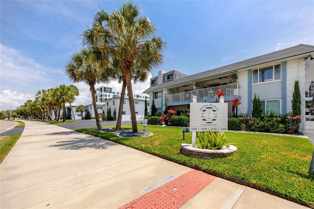 4340 37th Street S, Unit 6, Saint Petersburg, FL 33711 Photo