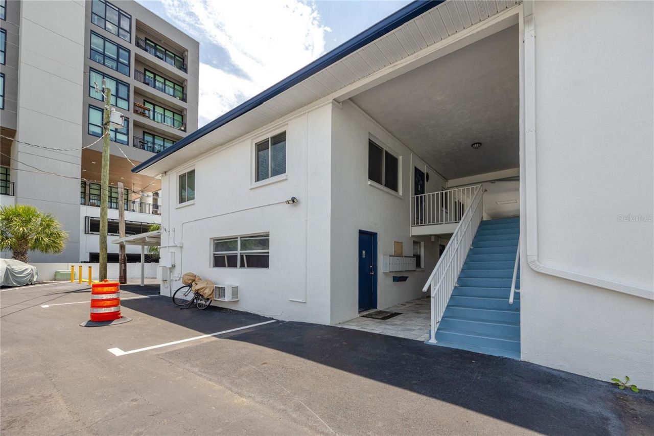 4340 37th Street S, Unit 6, Saint Petersburg, FL 33711 Photo