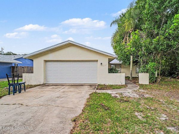 2106 Tarrytown Lane NE, Palm Bay, FL 32905