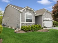 6275 Doral Drive , Gurnee, IL 60031 primary photo