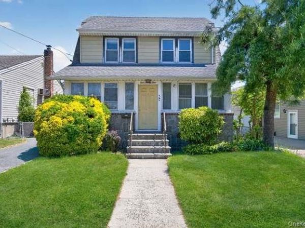 191 Rockaway Parkway , Valley Stream, NY 11580