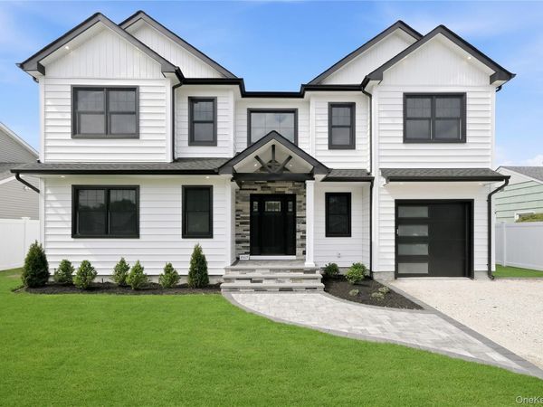 3569 Roger Drive , Wantagh, NY 11793