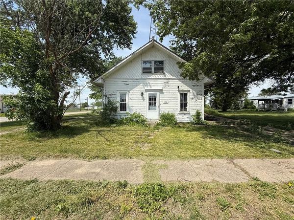 102 N West Street, Powhattan, KS 66527