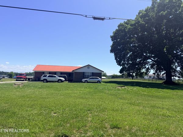 5752 Spencer Hale Rd, Morristown, TN 37813