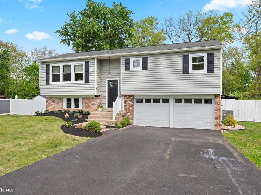 972 Log College Drive, Warminster, PA 18974 Main Photo